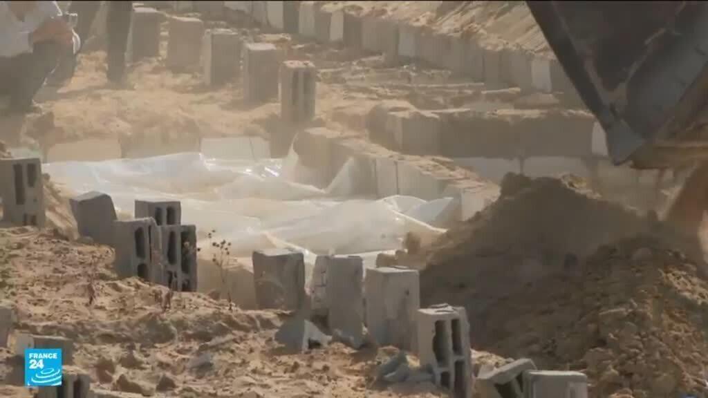 Philippine Leader Proclaims State of Emergency Following Typhoon Kalmaegi – Mirror Brief